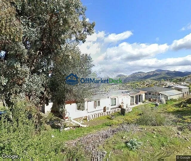 Off-market house in Poway, California — 3 beds, 2 baths, $800,000 — photo 3 of 3