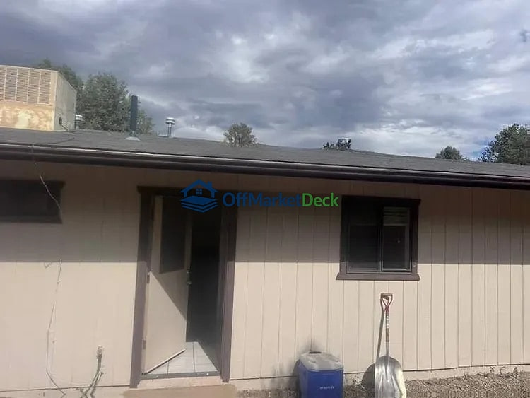 Off-market house in Prescott, Arizona — 2 beds, 2 baths, $289,900 — photo 5 of 8