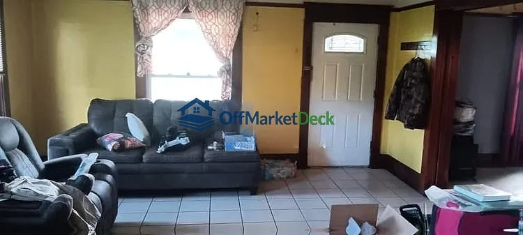 Off-market house in Olean, New York — 4 beds, 1 bath, $127,415 — photo 3 of 8