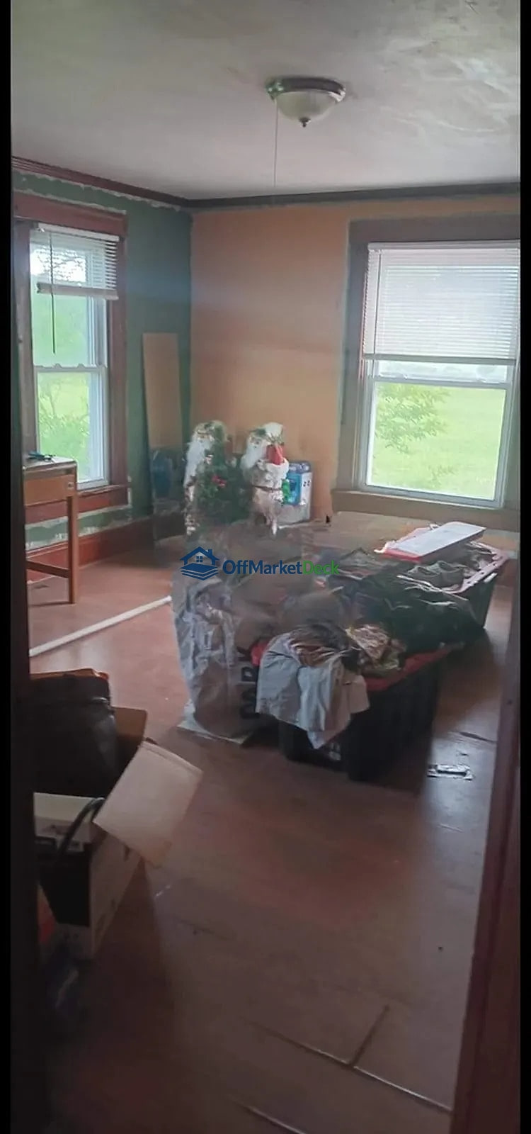 Off-market house in Olean, New York — 4 beds, 1 bath, $127,415 — photo 5 of 8