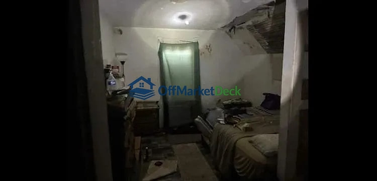 Off-market house in Toledo, Ohio — 4 beds, 2 baths, $43,655 — photo 7 of 8