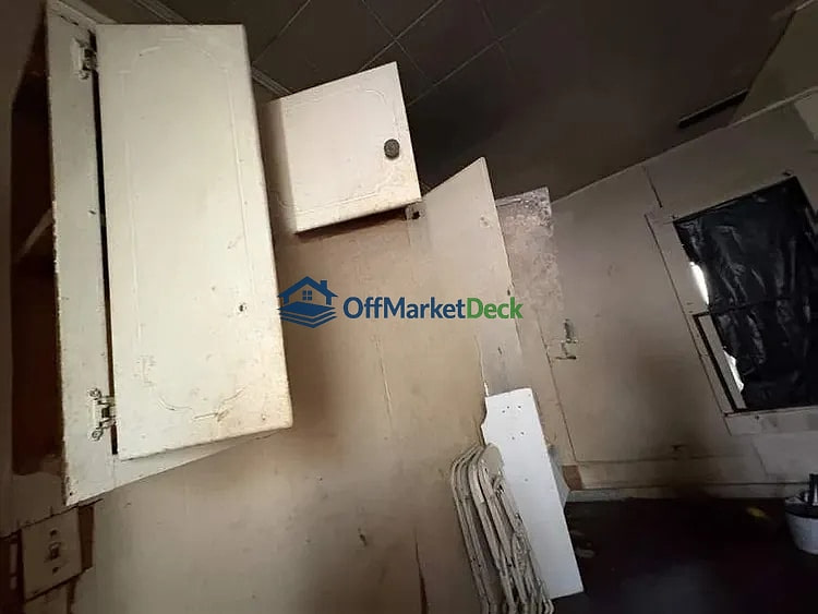 Off-market house in Bessemer, Alabama — 1 bed, 1 bath, $23,000 — photo 8 of 8