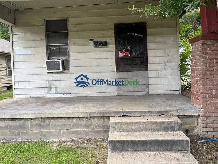 Off-market house in Bessemer, Alabama — 1 bed, 1 bath, $23,000 — photo 4 of 8