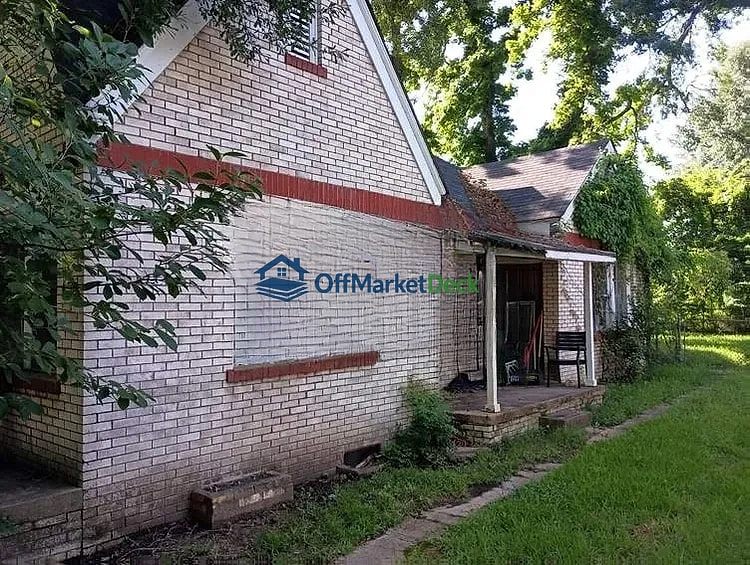 Off-market house in Shreveport, Louisiana — 3 beds, 1 bath, $41,910 — photo 4 of 8