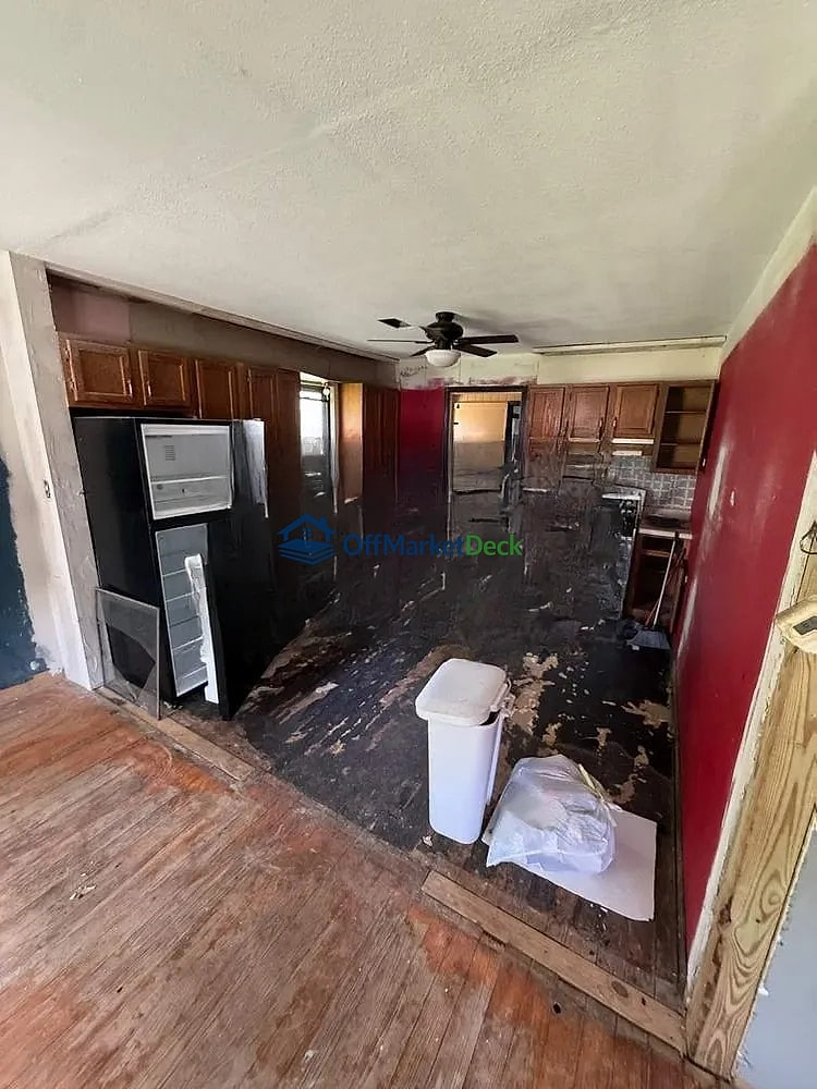 Off-market house in Leachville, Arkansas — 3 beds, 2 baths, $65,000 — photo 6 of 8