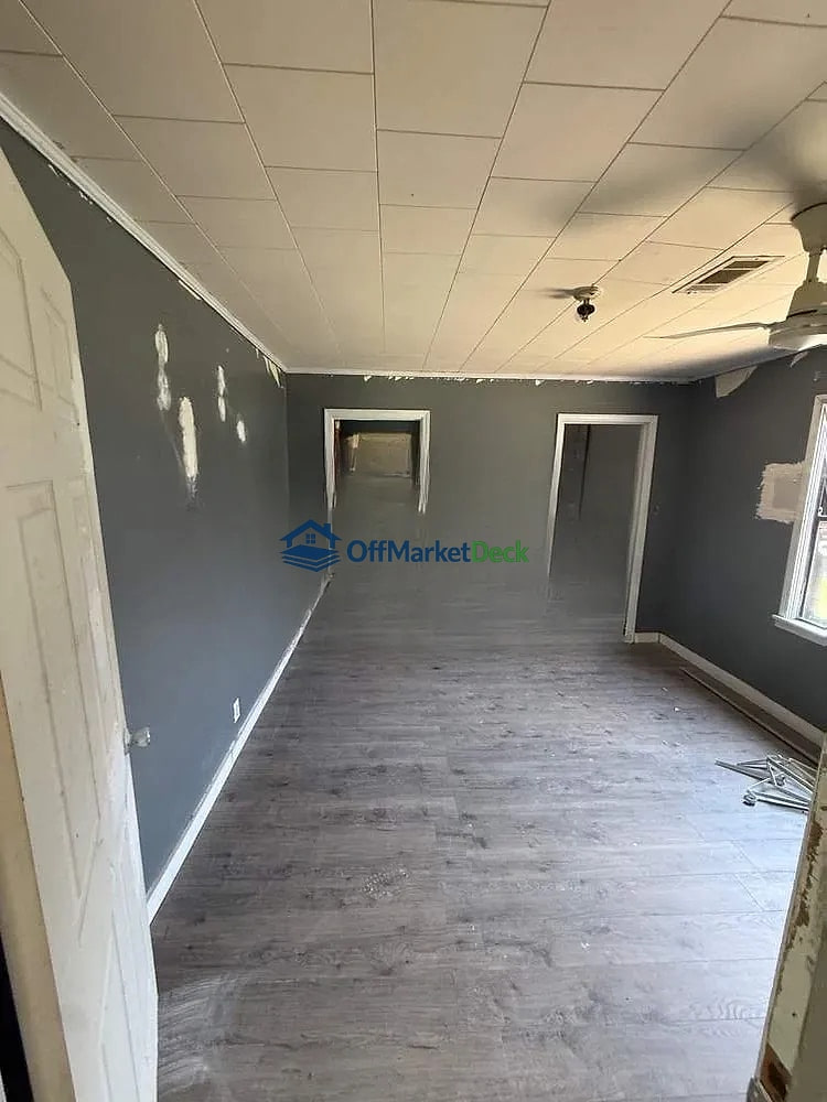 Off-market house in Leachville, Arkansas — 3 beds, 2 baths, $65,000 — photo 5 of 8