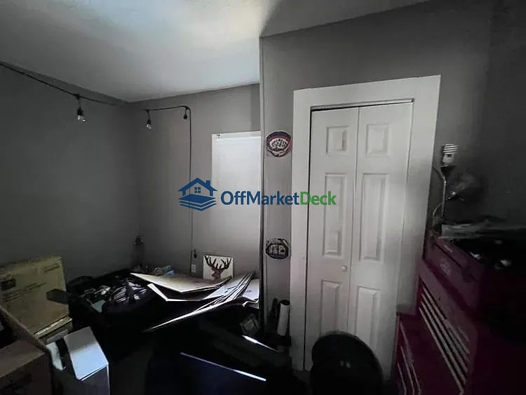 Off-market house in Indianapolis, Indiana — 3 beds, 1 bath, $105,000 — photo 8 of 8