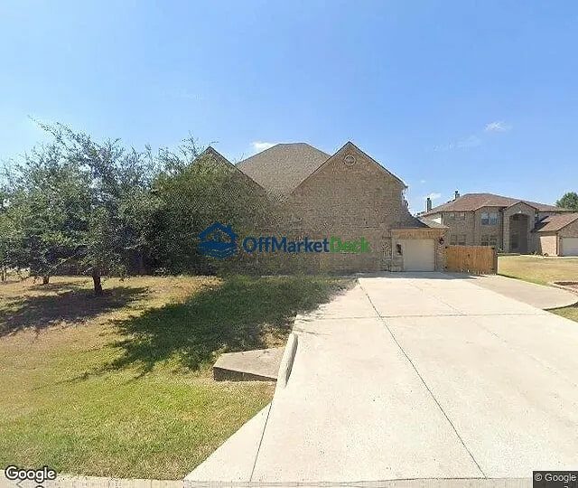 Off-market house in Round Rock, Texas — 5 beds, 3 baths, $2,200,000 — photo 2 of 3