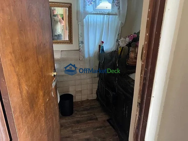 Off-market house in Indianapolis, Indiana — 3 beds, 1 bath, $88,000 — photo 8 of 8