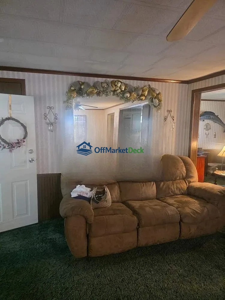 Off-market house in Murrells Inlet, South Carolina — 3 beds, 1 bath, $183,652 — photo 4 of 8