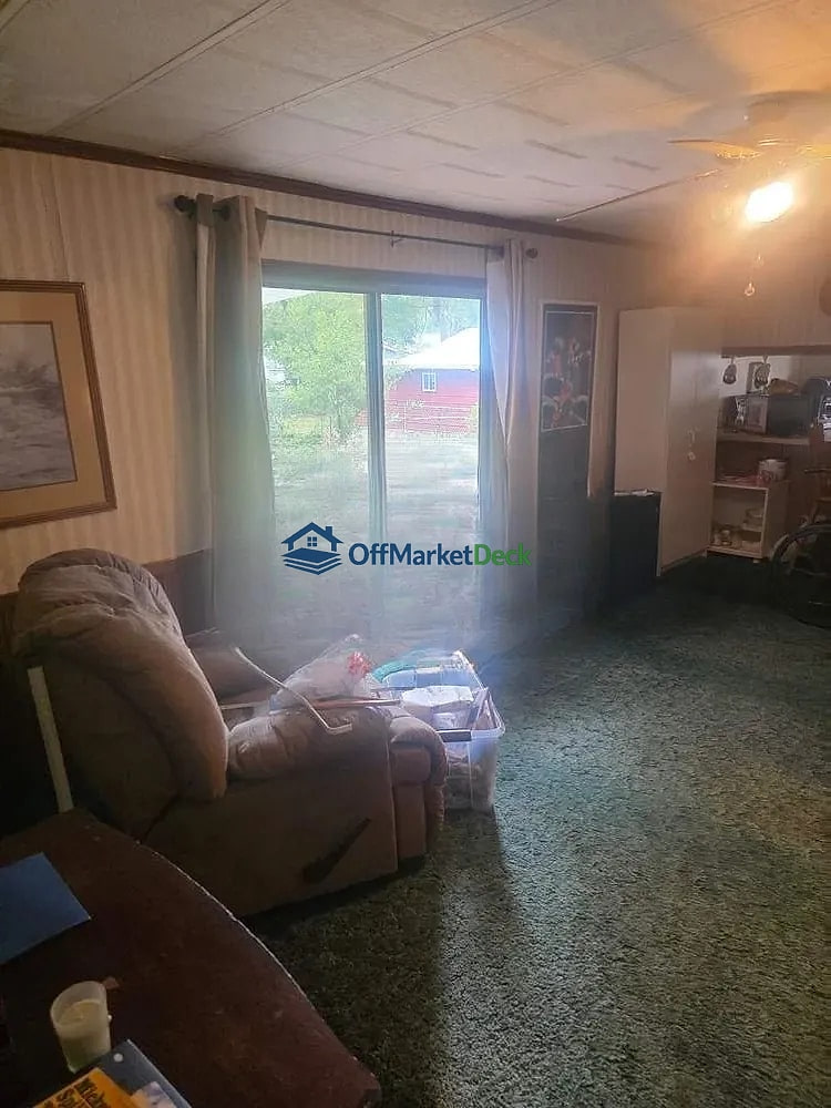 Off-market house in Murrells Inlet, South Carolina — 3 beds, 1 bath, $183,652 — photo 5 of 8