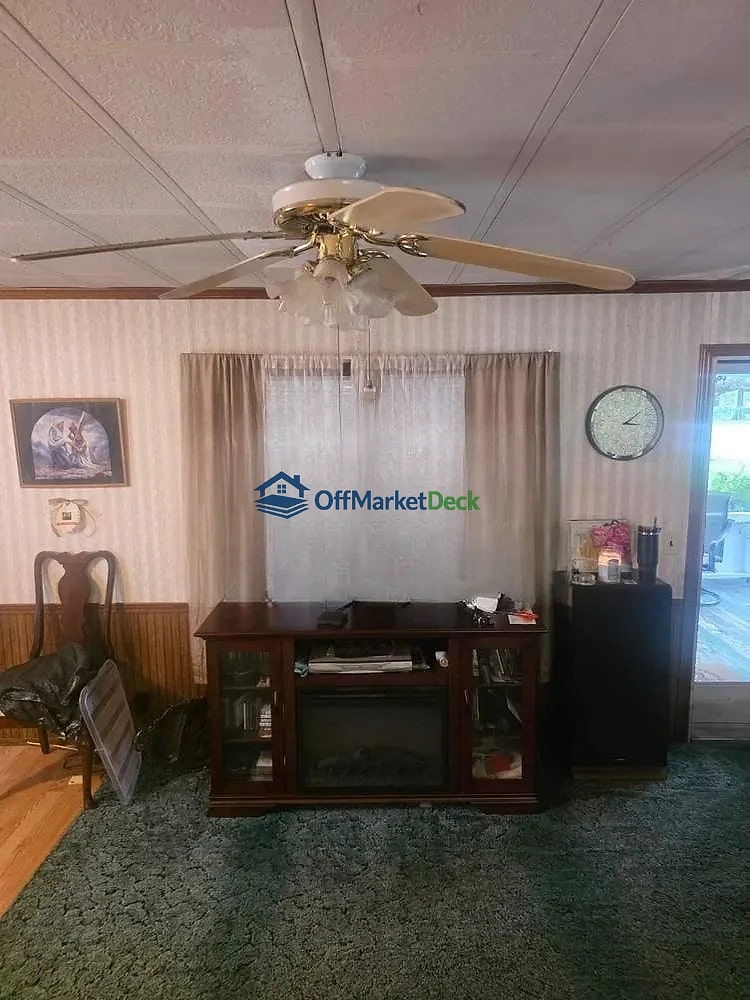 Off-market house in Murrells Inlet, South Carolina — 3 beds, 1 bath, $183,652 — photo 6 of 8