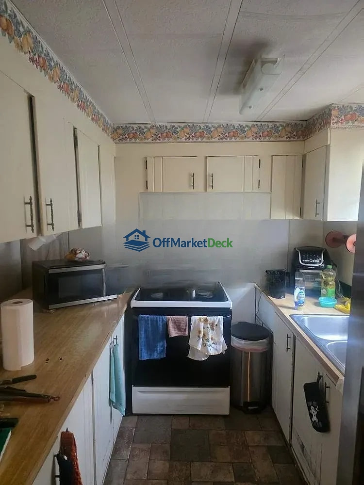 Off-market house in Murrells Inlet, South Carolina — 3 beds, 1 bath, $183,652 — photo 7 of 8