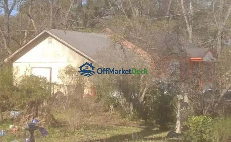 Off-market house in Memphis, Tennessee — 2 beds, 1 bath, $53,000 — photo 7 of 7