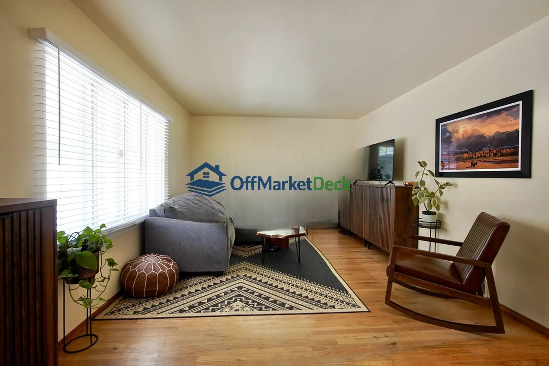 Off-market duplex in Casper, Wyoming — 4 beds, 3 baths, $500,000 — photo 6 of 8