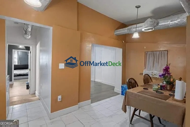 Off-market house in Lithia Springs, Georgia — 3 beds, 2 baths, $140,000 — photo 8 of 8