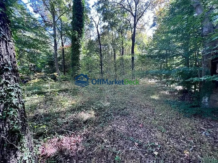 Off-market house in Atlanta, Georgia — 3 beds, 2 baths, $165,000 — photo 8 of 8