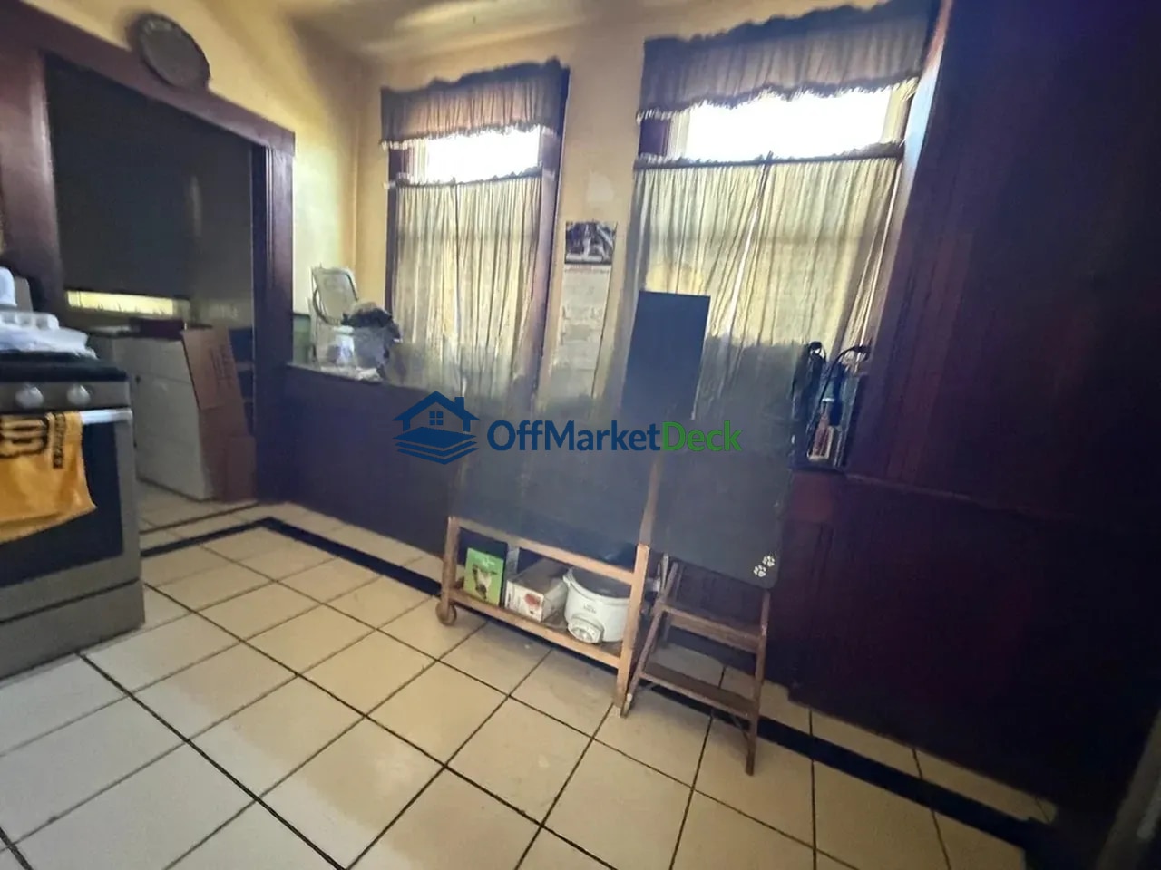 Off-market house in Vallejo, California — 3 beds, 1 bath, $249,900 — photo 8 of 8