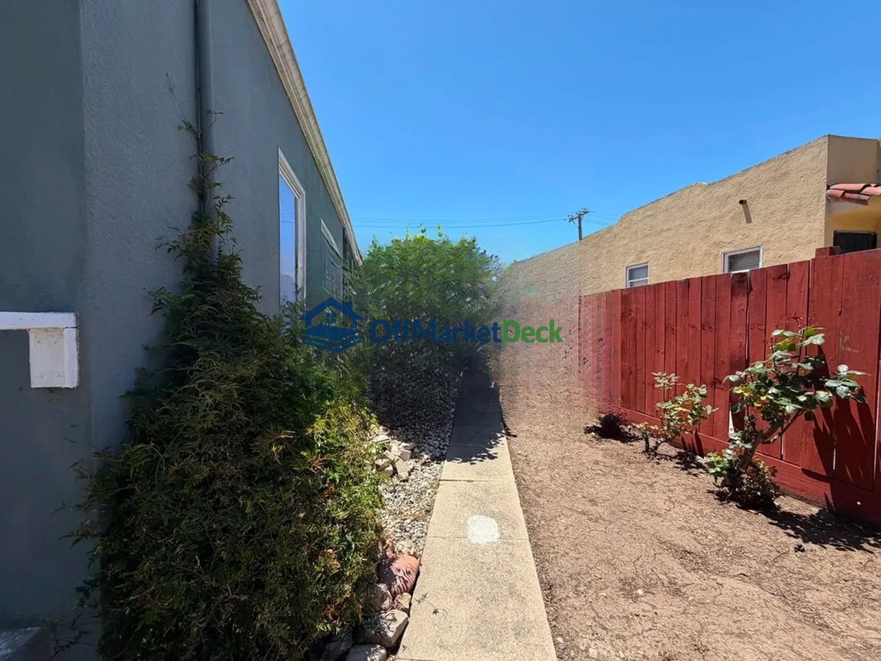Off-market house in Vallejo, California — 2 beds, 1 bath, $299,900 — photo 3 of 8