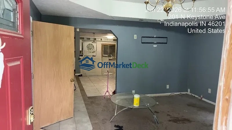 Off-market house in Indianapolis, Indiana — 3 beds, 2 baths, $154,900 — photo 7 of 8