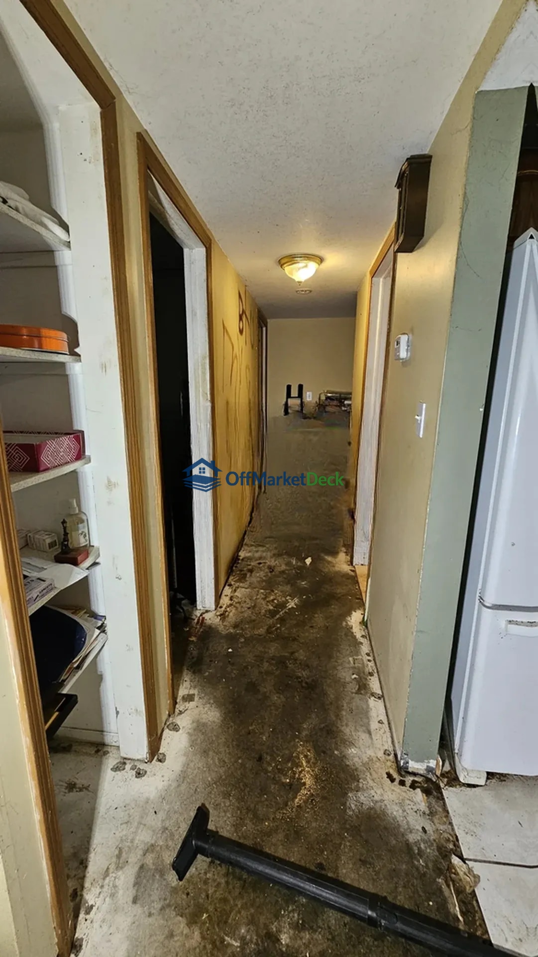 Off-market house in Eastpointe, Michigan — 3 beds, 2 baths, $104,900 — photo 8 of 8