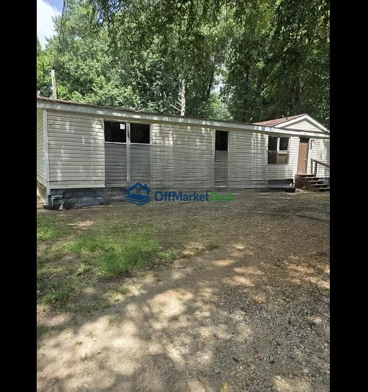 Off-market house in Drummonds, Tennessee — 3 beds, 2 baths, $95,000 — photo 2 of 8