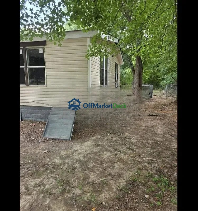 Off-market house in Drummonds, Tennessee — 3 beds, 2 baths, $95,000 — photo 5 of 8