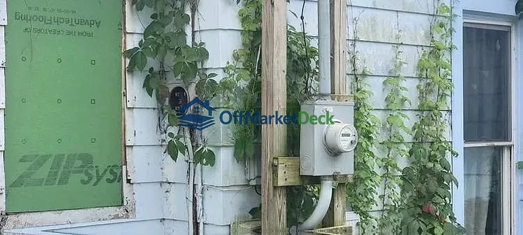 Off-market house in Walkerton, Indiana — 2 beds, 1 bath, $57,200 — photo 6 of 8