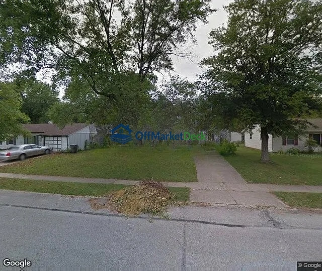 Off-market house in Indianapolis, Indiana — 3 beds, 1 bath, $84,900 — photo 2 of 3