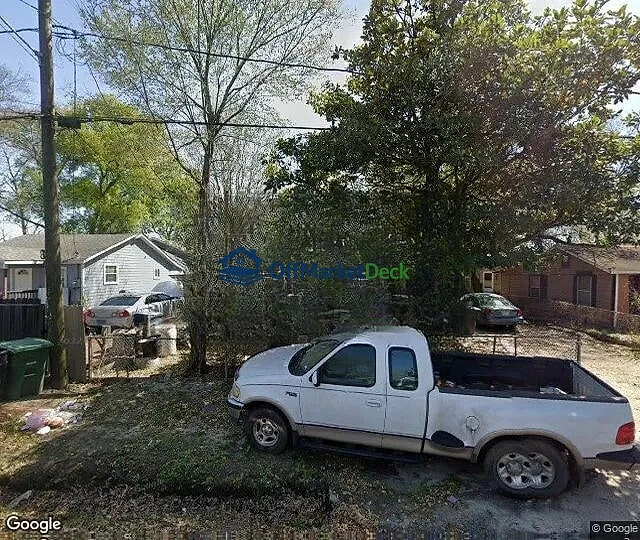 Off-market house in Houston, Texas — 3 beds, 1 bath, $79,900 — photo 2 of 3