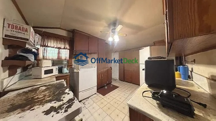 Off-market house in York, Alabama — 4 beds, 1 bath, $20,000 — photo 6 of 8