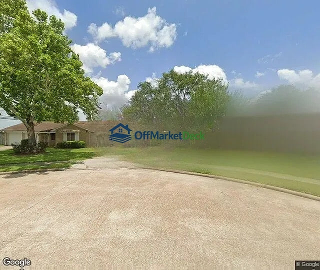 Off-market house in Houston, Texas — 3 beds, 1 bath, $149,900 — photo 3 of 3