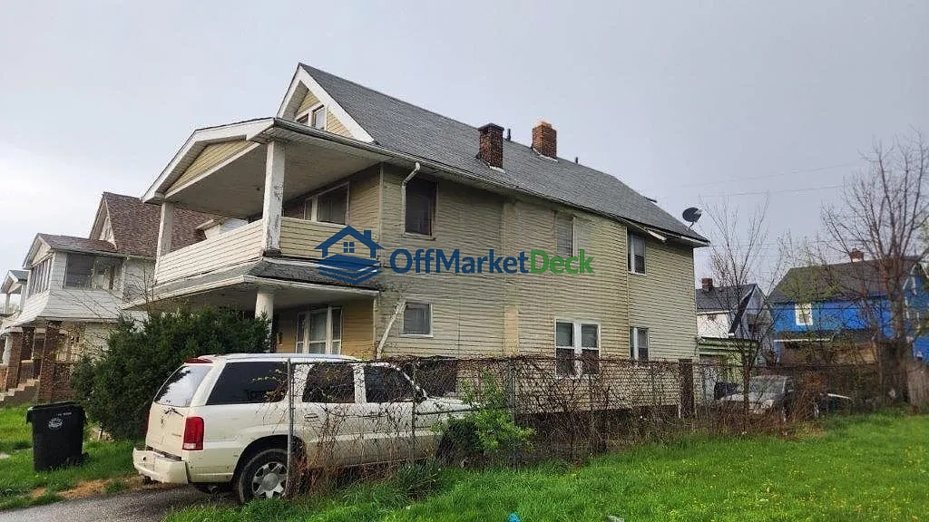 Off-market multi family in Cleveland, Ohio — 4 beds, 2 baths, $59,000 — photo 2 of 8
