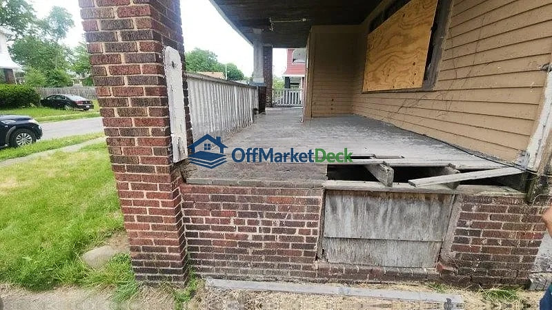 Off-market multi family in East Cleveland, Ohio — 4 beds, 2 baths, $20,000 — photo 4 of 8