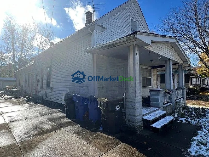 Off-market multi family in Cleveland, Ohio — 4 beds, 2 baths, $38,500 — photo 7 of 8