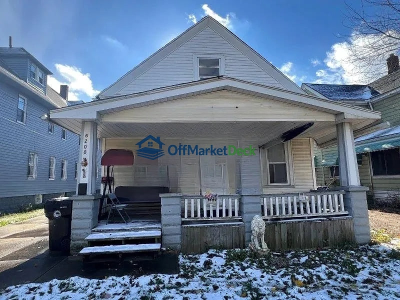 Off-market multi family in Cleveland, Ohio — 4 beds, 2 baths, $38,500 — photo 6 of 8