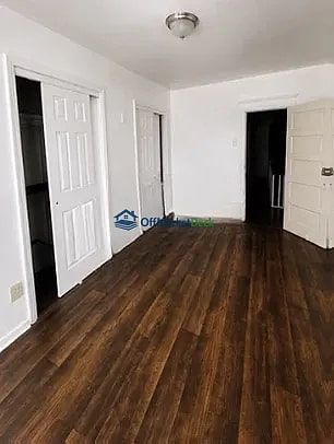 Off-market house in Camden, New Jersey — 3 beds, 1 bath, $156,000 — photo 2 of 5