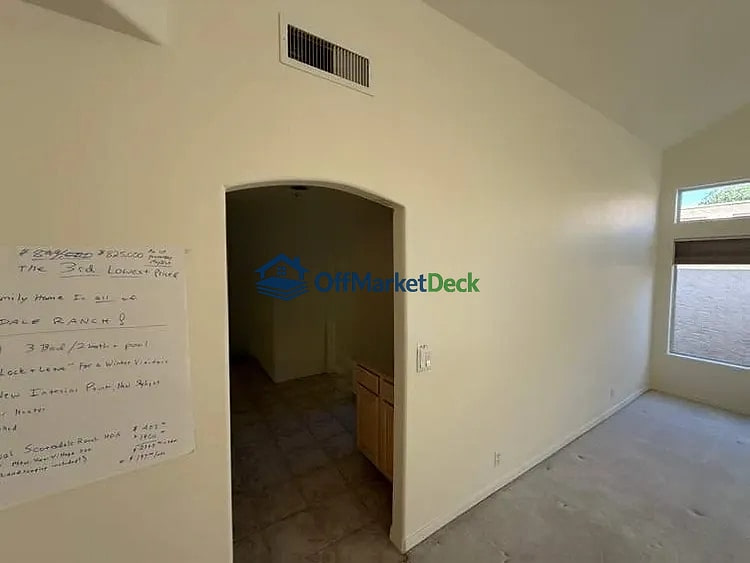 Off-market house in Scottsdale, Arizona — 3 beds, 2 baths, $799,990 — photo 6 of 8