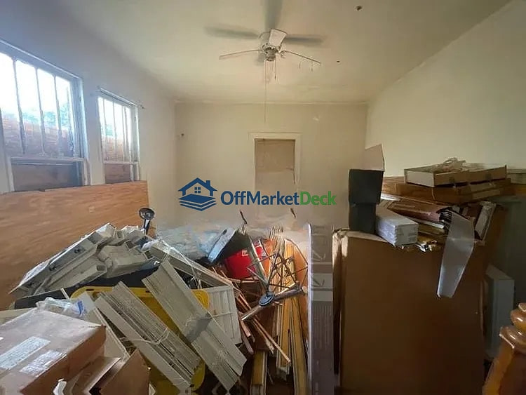 Off-market house in Columbus, Georgia — 2 beds, 1 bath, $50,000 — photo 5 of 8