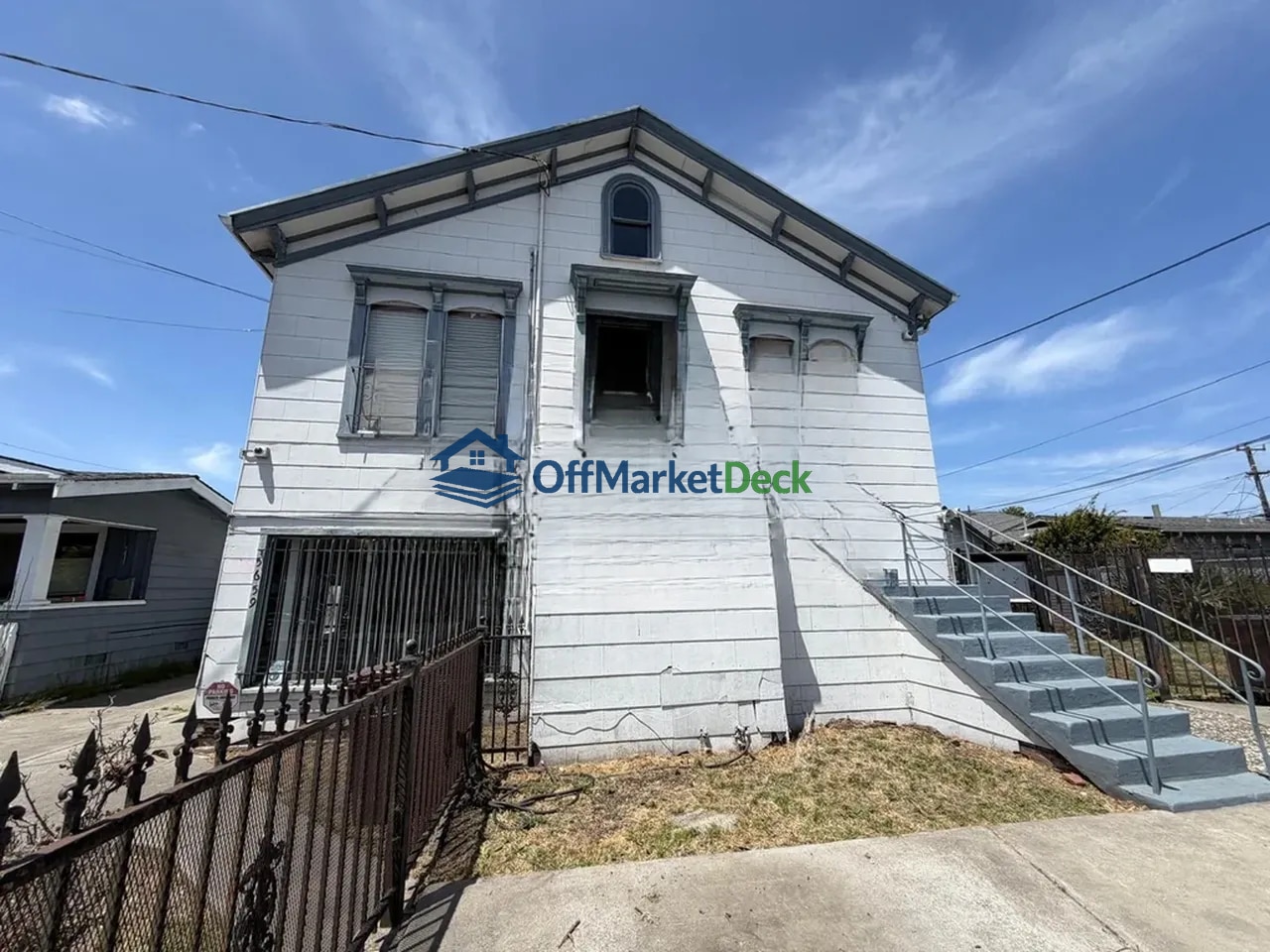 Off-market multi family in Oakland, California — 6 beds, 4 baths, $799,900 — photo 7 of 8