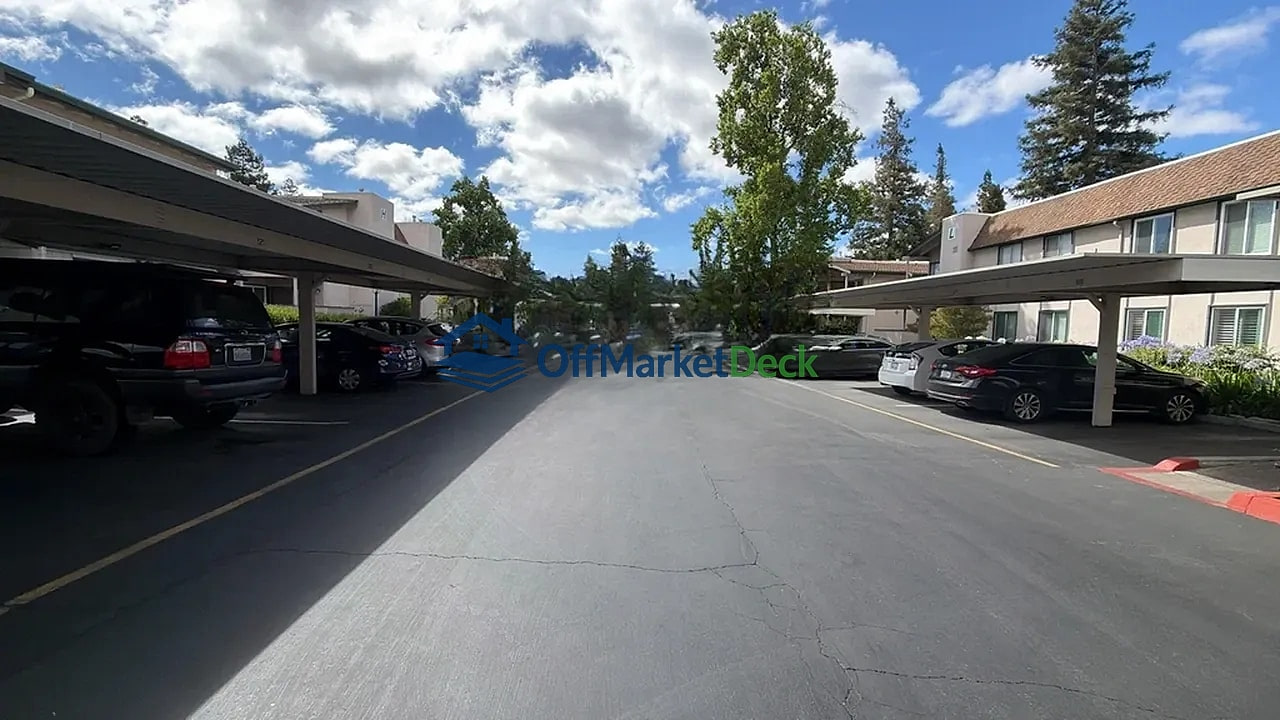 Off-market townhome in Concord, California — 1 bed, 1 bath, $209,900 — photo 8 of 8