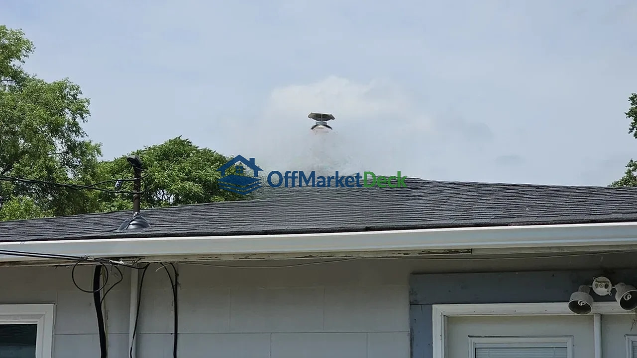 Off-market house in Dearborn Heights, Michigan — 3 beds, 1 bath, $114,900 — photo 5 of 8