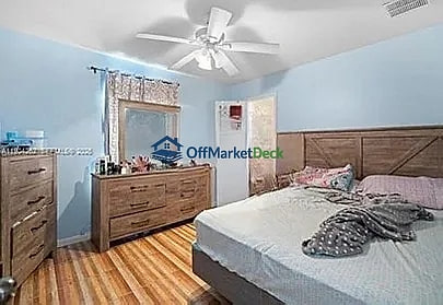 Off-market house in Port St. Lucie, Florida — 5 beds, 4 baths, $445,000 — photo 6 of 7