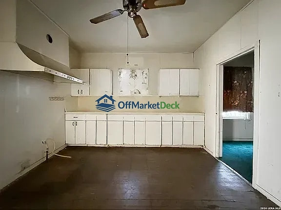Off-market house in San Antonio, Texas — 3 beds, 2 baths, $89,900 — photo 3 of 8