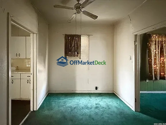 Off-market house in San Antonio, Texas — 3 beds, 2 baths, $89,900 — photo 4 of 8