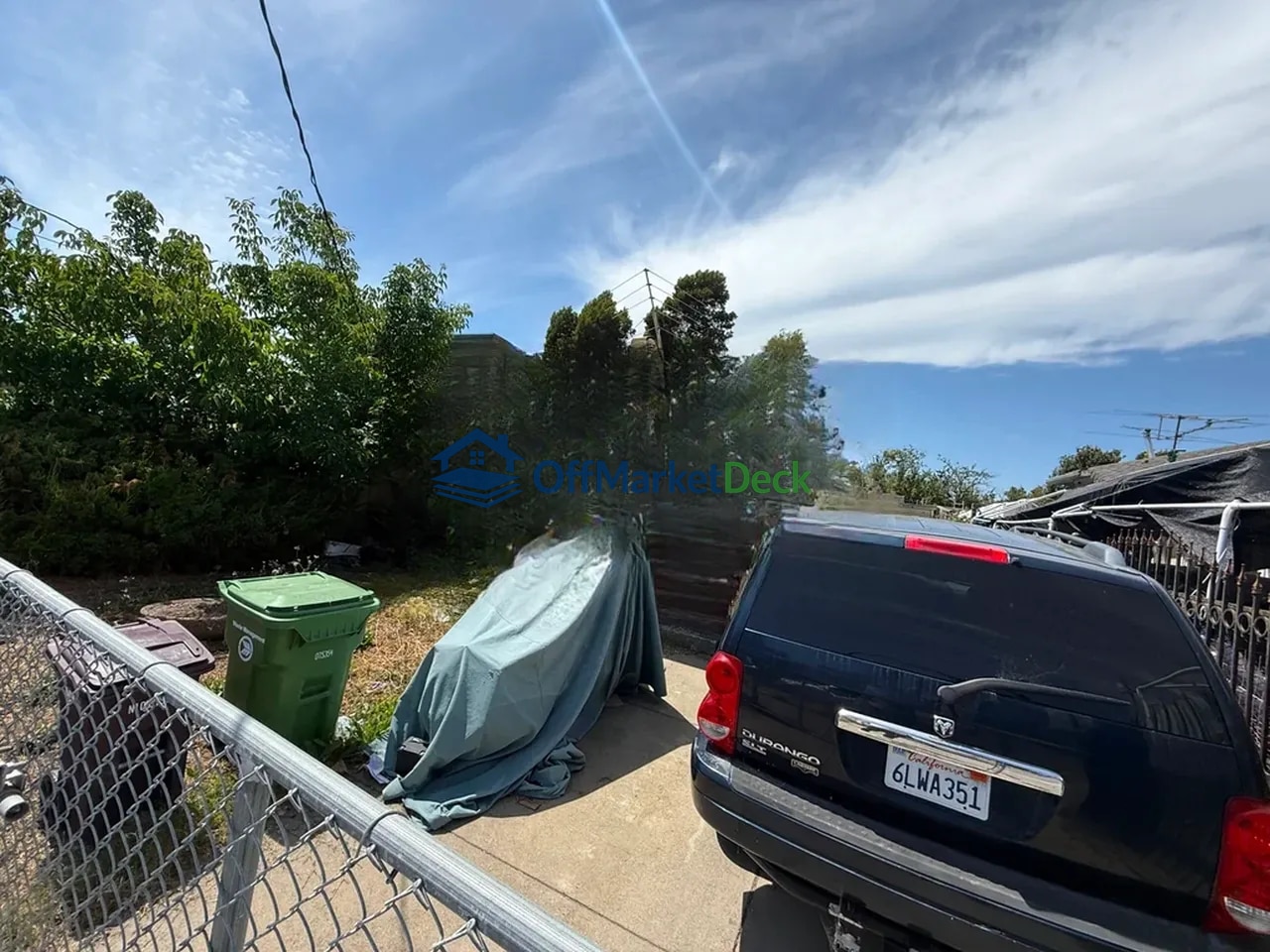 Off-market house in Oakland, California — 2 beds, 1 bath, $299,900 — photo 5 of 8