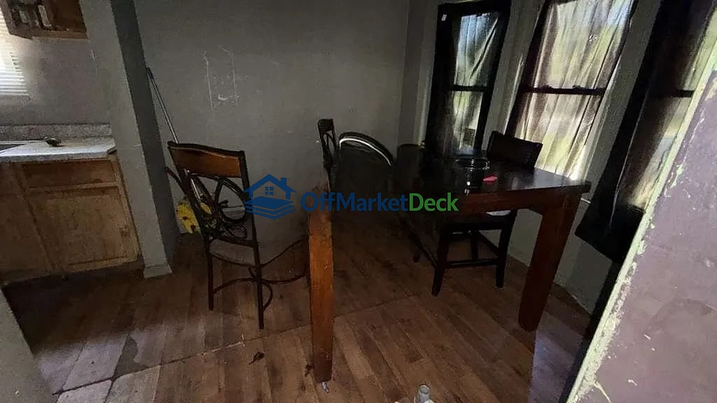 Off-market house in Detroit, Michigan — 3 beds, 1 bath, $39,900 — photo 8 of 8