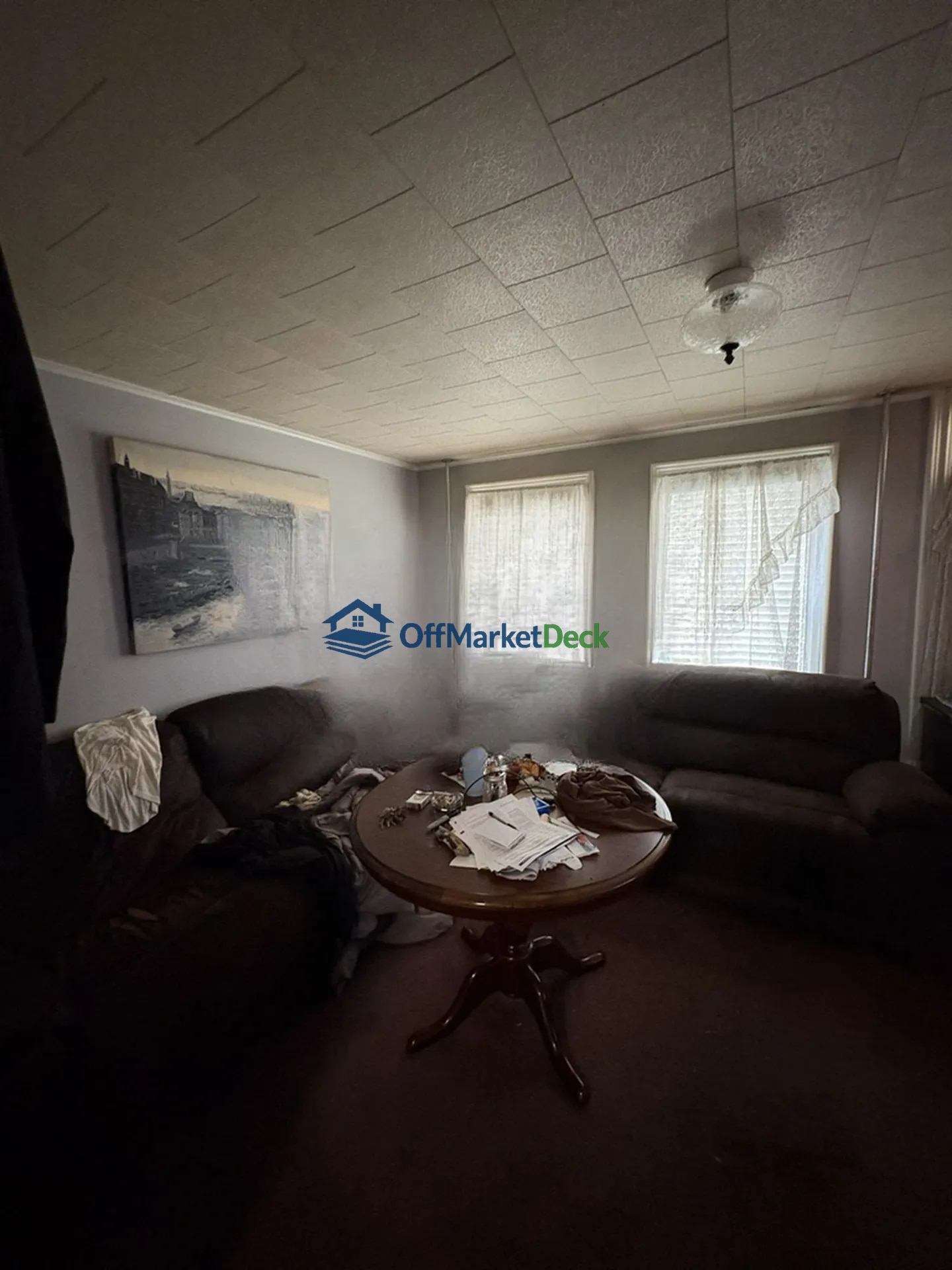 Off-market house in Pottstown, Pennsylvania — 3 beds, 1 bath, $130,000 — photo 3 of 8
