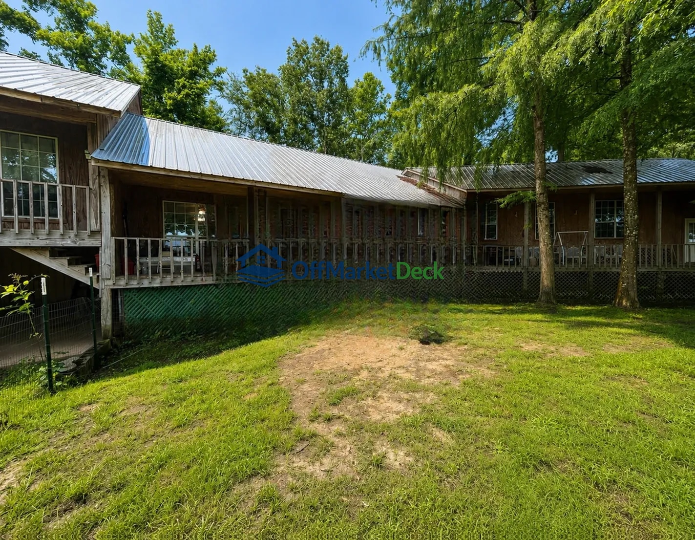 Off-market house in Columbia, Mississippi — 5 beds, 4 baths, $259,000 — photo 2 of 4