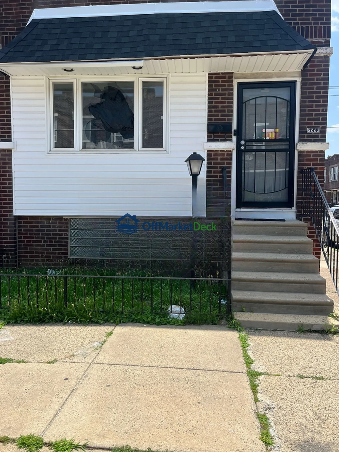Off-market townhome in Philadelphia, Pennsylvania — 4 beds, 1 bath, $140,000